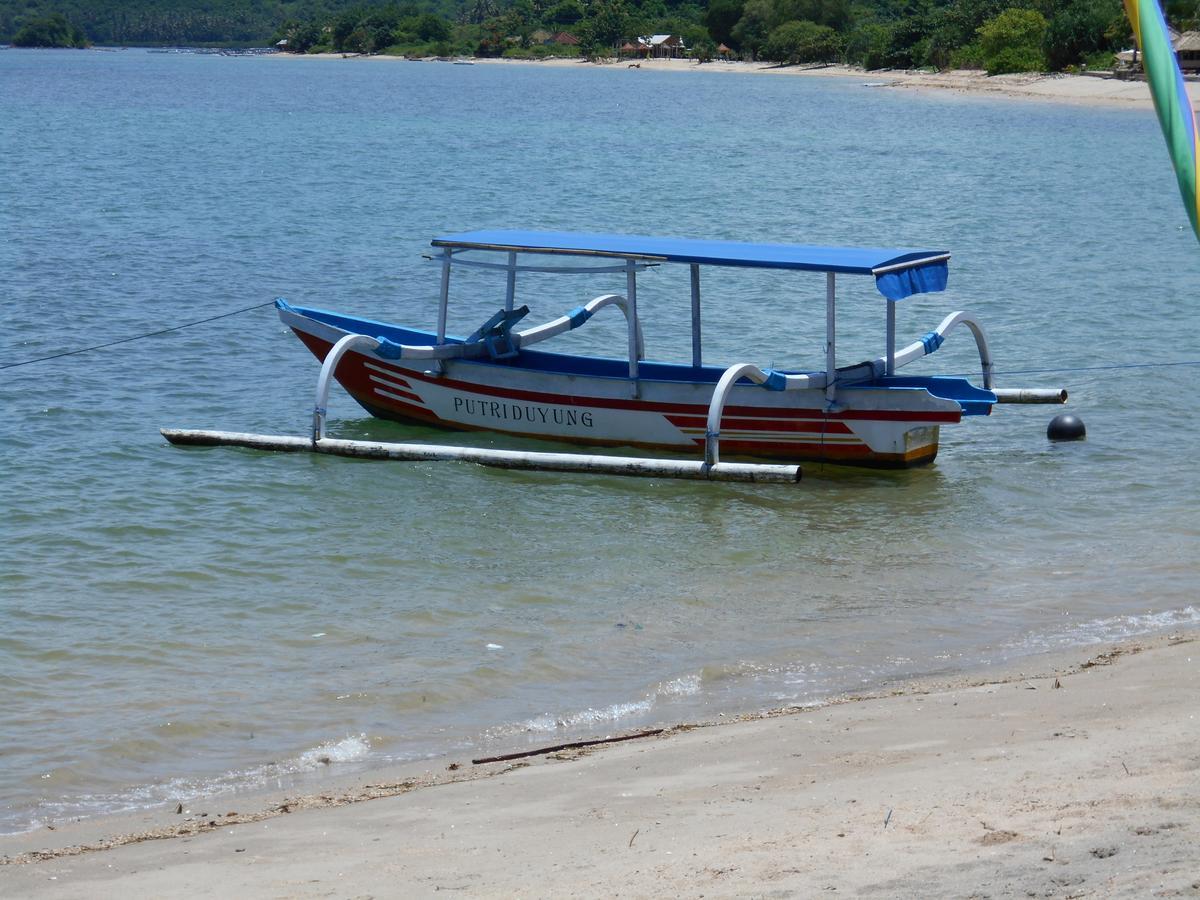 Silver Fern Beach Retreat Sekotong Exterior photo